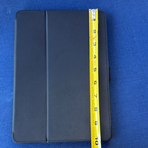 Speck Charcoal Black Tablet Cover - Picture 3 of 5